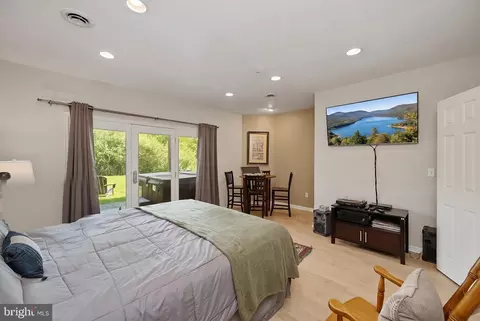 Bedroom - 257 Marsh Hill Rd #11, Mc Henry, MD 21541 photo 1 of 8