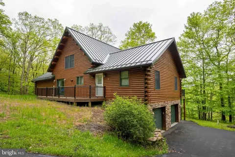 251 Robinwood Dr, Oakland, MD 21550