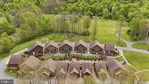 305 Cabin Lodge Rd, Mc Henry, MD 21541
