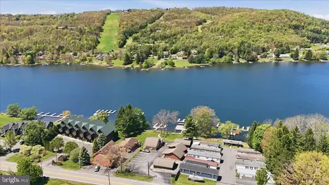 26 Lakeside Village Ln, Mc Henry, MD 21541