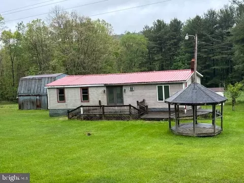 3037 White Rock Rd, Friendsville, MD 21531