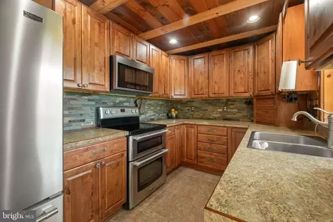 Kitchen - 322 Devils Half Acre Rd, Accident, MD 21520 photo 3 of 4
