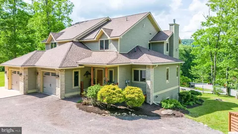 308 Winding Trail Ln #11B, Oakland, MD 21550