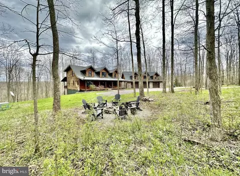 948 Legeer Rd, Grantsville, MD 21536