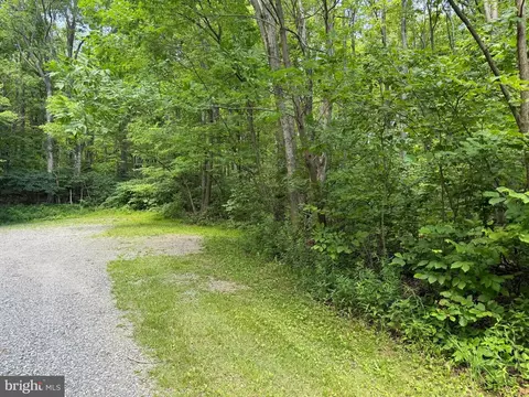 Apex Court, Swanton, MD 21561