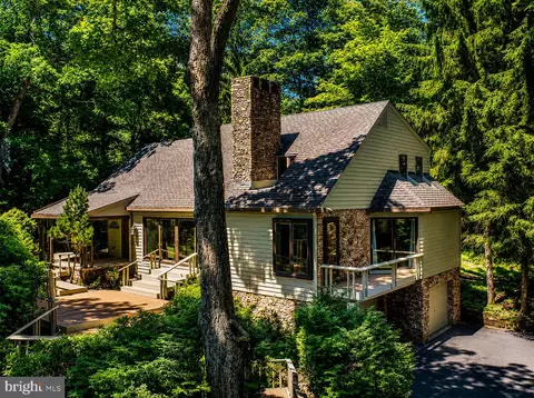 1250 Pergin Farm Rd, Oakland, MD 21550