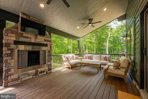 Exterior - 49 Greenstone Way, Mc Henry, MD 21541 photo 10 of 23