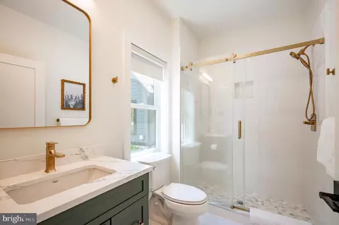 Bath - 49 Greenstone Way, Mc Henry, MD 21541 photo 6 of 8