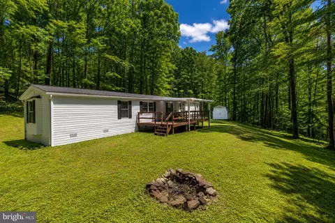 1951 Mosser Rd, Mc Henry, MD 21541