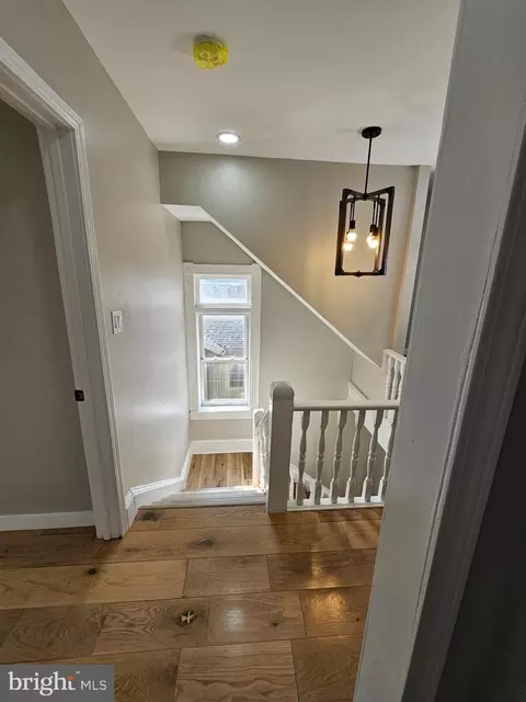 Entry Way - 112 E Pennington St, Oakland, MD 21550 photo 8 of 9