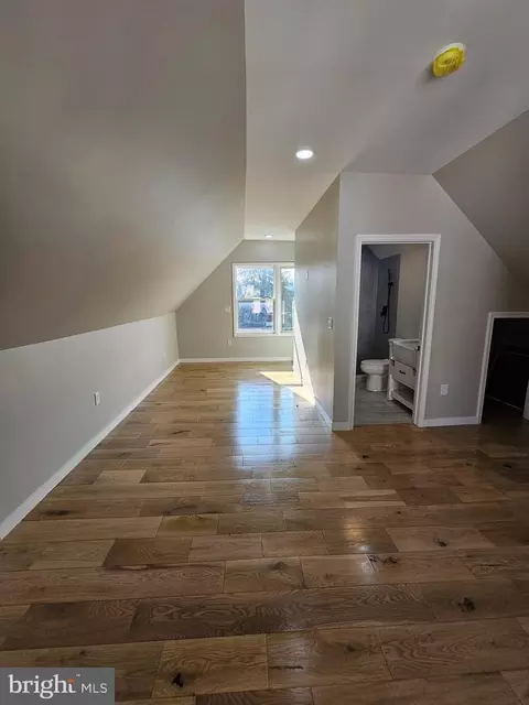 Entry Way - 112 E Pennington St, Oakland, MD 21550 photo 7 of 9