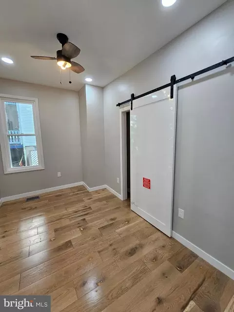 Entry Way - 112 E Pennington St, Oakland, MD 21550 photo 4 of 9