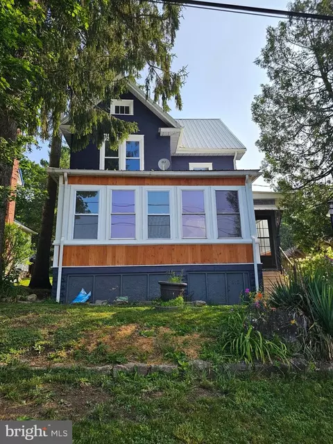 Exterior - 112 E Pennington St, Oakland, MD 21550 photo 2 of 10