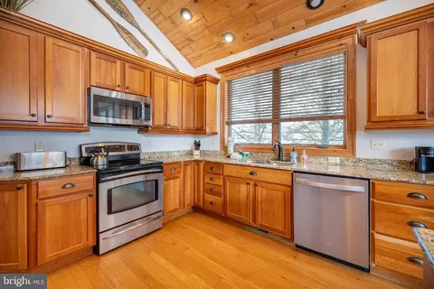 Kitchen - 6 Walton Way, Mc Henry, MD 21541 photo 4 of 4