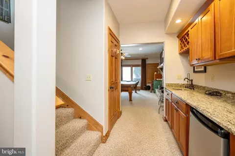 Entry Way - 6 Walton Way, Mc Henry, MD 21541 photo 5 of 5