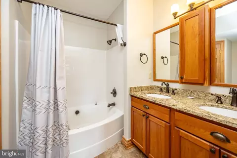 Bath - 6 Walton Way, Mc Henry, MD 21541 photo 8 of 9