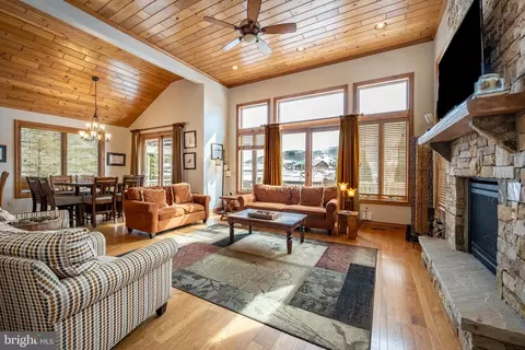 Living - 6 Walton Way, Mc Henry, MD 21541 photo 2 of 5