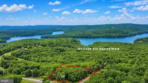 22 Woodlands Hill Ln, Oakland, MD 21550