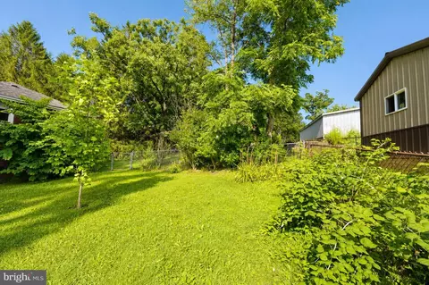 Exterior - 509 E St, Mountain Lake Park, MD 21550 photo 6 of 15