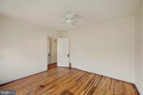 Bedroom - 509 E St, Mountain Lake Park, MD 21550 photo 5 of 6