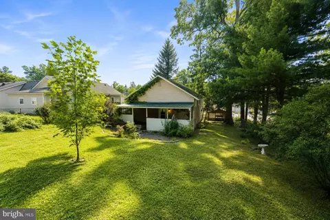 Exterior - 509 E St, Mountain Lake Park, MD 21550 photo 10 of 15