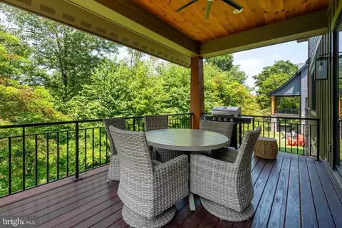 Exterior - 138 Ridge Run Rd, Mc Henry, MD 21541 photo 8 of 9