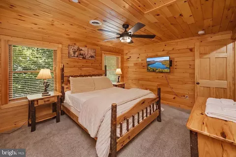 Bedroom - 92 Westward Way, Mc Henry, MD 21541 photo 11 of 18