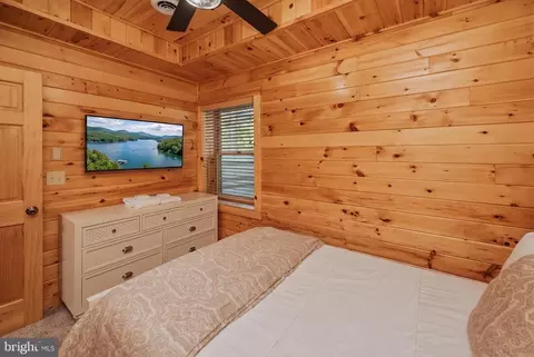 Bedroom - 92 Westward Way, Mc Henry, MD 21541 photo 12 of 18