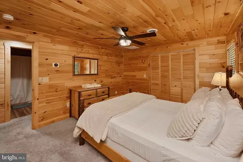 Bedroom - 92 Westward Way, Mc Henry, MD 21541 photo 5 of 18