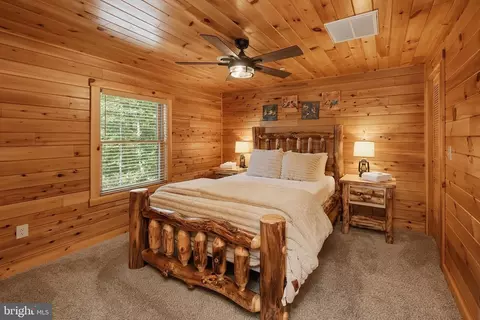 Bedroom - 92 Westward Way, Mc Henry, MD 21541 photo 7 of 18
