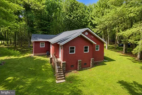 15 Sky Valley Rd, Swanton, MD 21561
