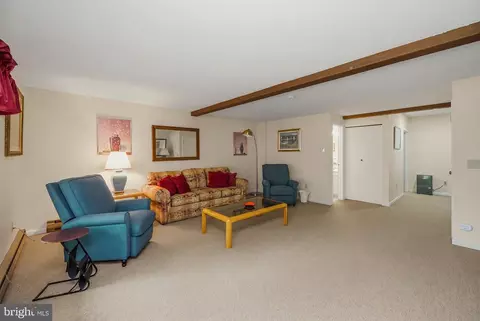 Living - 19 Slopeside Ter #10E, Mchenry, MD 21541 photo 7 of 9