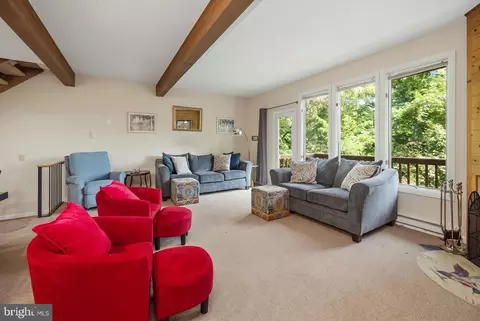 Living - 19 Slopeside Ter #10E, Mchenry, MD 21541 photo 3 of 9