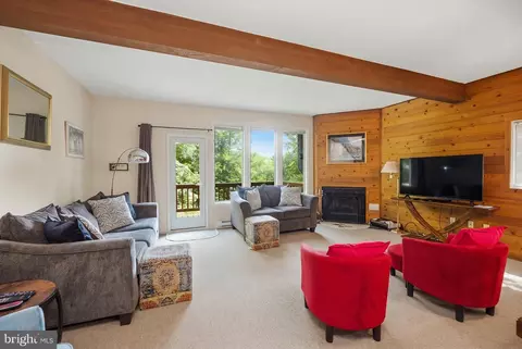 Living - 19 Slopeside Ter #10E, Mchenry, MD 21541 photo 1 of 9