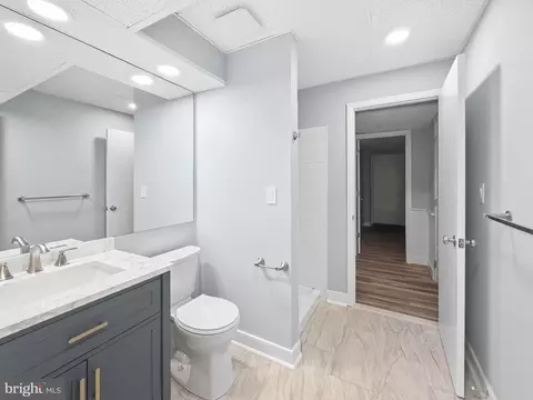 Bath - 524 Summit Dr, Swanton, MD 21561 photo 14 of 19