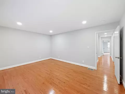 Living - 524 Summit Dr, Swanton, MD 21561 photo 12 of 18