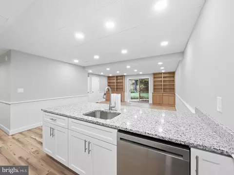 Kitchen - 524 Summit Dr, Swanton, MD 21561 photo 15 of 16