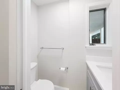 Entry Way - 524 Summit Dr, Swanton, MD 21561 photo 3 of 5