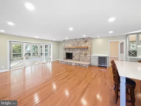 Living - 524 Summit Dr, Swanton, MD 21561 photo 7 of 18