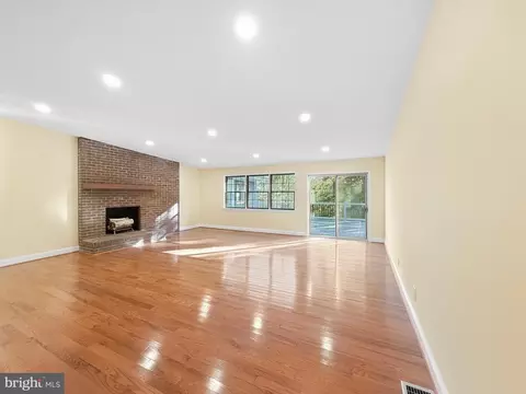 Living - 524 Summit Dr, Swanton, MD 21561 photo 2 of 18