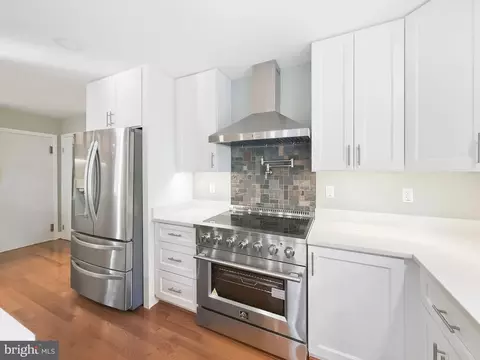 Kitchen - 524 Summit Dr, Swanton, MD 21561 photo 7 of 16