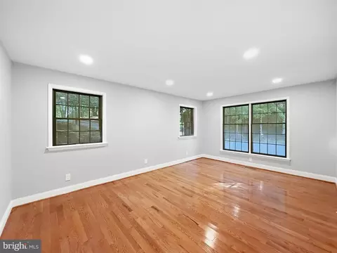 Living - 524 Summit Dr, Swanton, MD 21561 photo 13 of 18