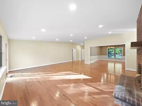 Living - 524 Summit Dr, Swanton, MD 21561 photo 4 of 18
