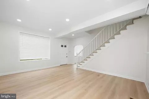 Living - 425 E Alder St, Oakland, MD 21550 photo 3 of 4