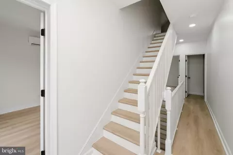 Entry Way - 425 E Alder St, Oakland, MD 21550 photo 19 of 36