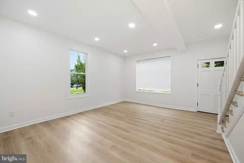 Living - 425 E Alder St, Oakland, MD 21550 photo 4 of 4