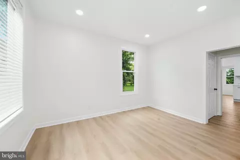 Entry Way - 425 E Alder St, Oakland, MD 21550 photo 1 of 36