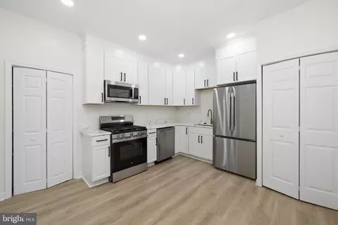 Entry Way - 425 E Alder St, Oakland, MD 21550 photo 31 of 36