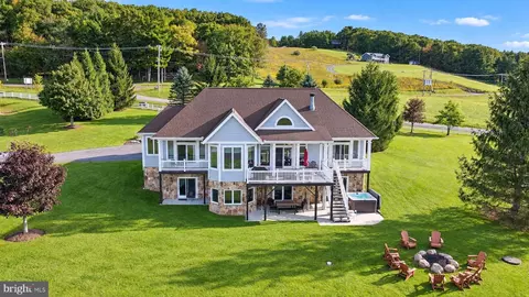 64 Pond Ct, Swanton, MD 21561