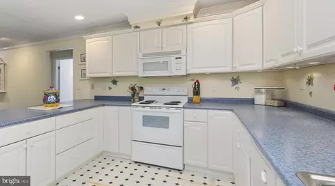 Kitchen - 3105 Shingle Camp Rd, Mc Henry, MD 21541 photo 9 of 10